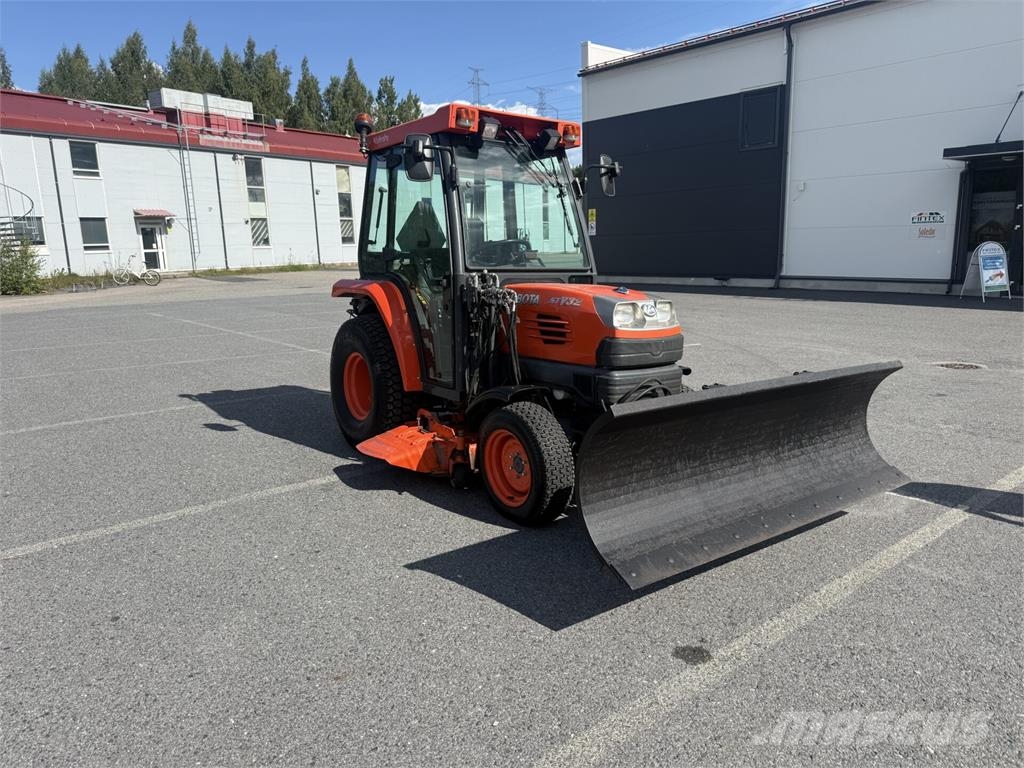 Kubota STV32 Τρακτέρ μικρών διαστάσεων
