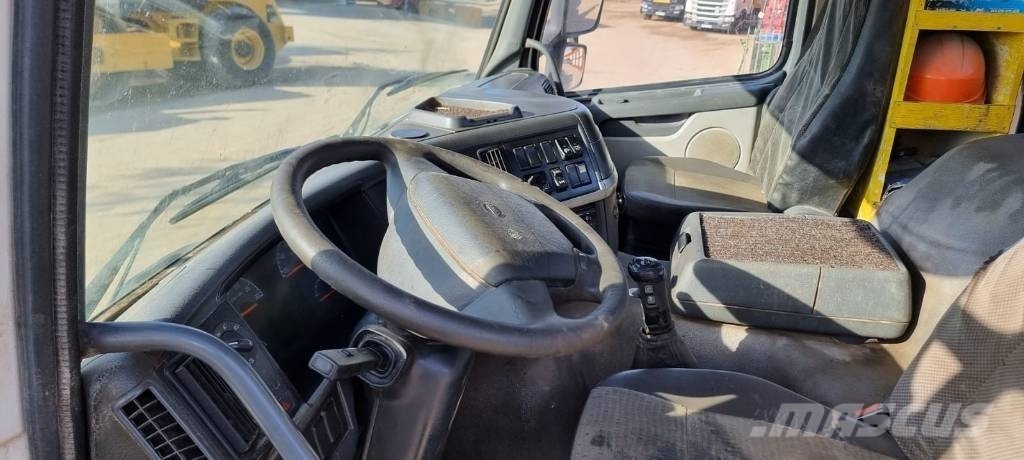 Volvo FM 12 Camiones elevadores de gancho