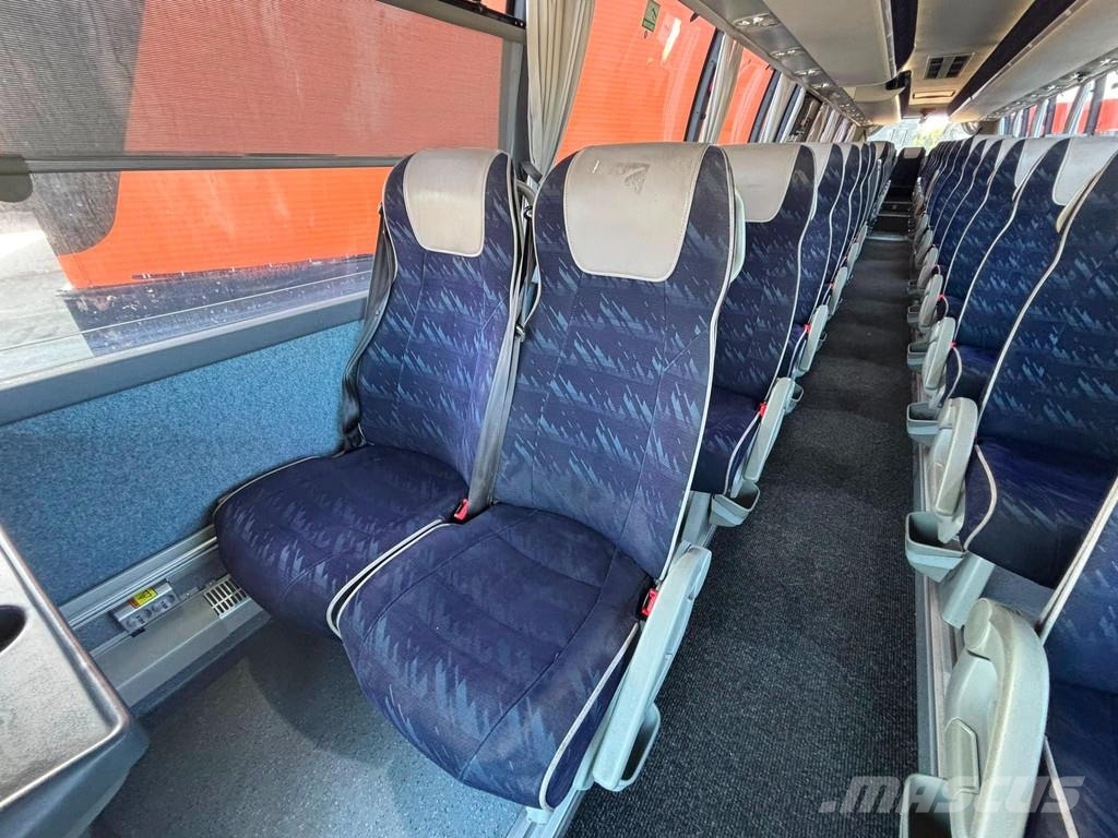 Volvo B11R 9700H 6x2*4 53+1 SEATS / AC / AUXILIARY HEATI Turistbussar