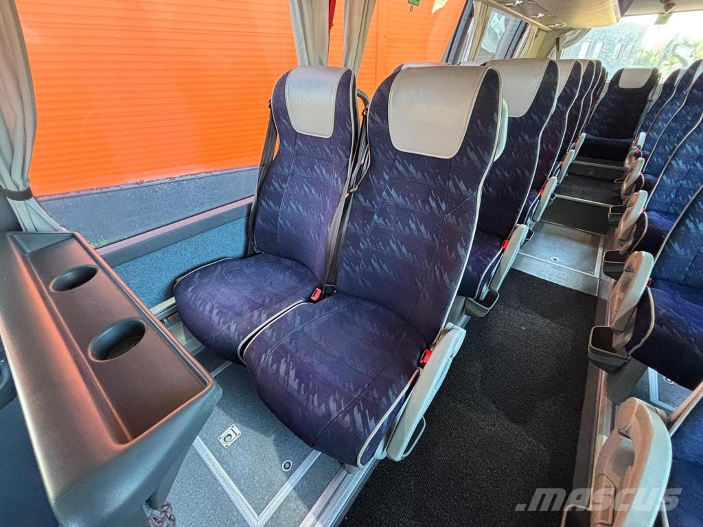 Volvo B11R 9700H 6x2*4 53+1 SEATS / AC / AUXILIARY HEATI Turistbussar