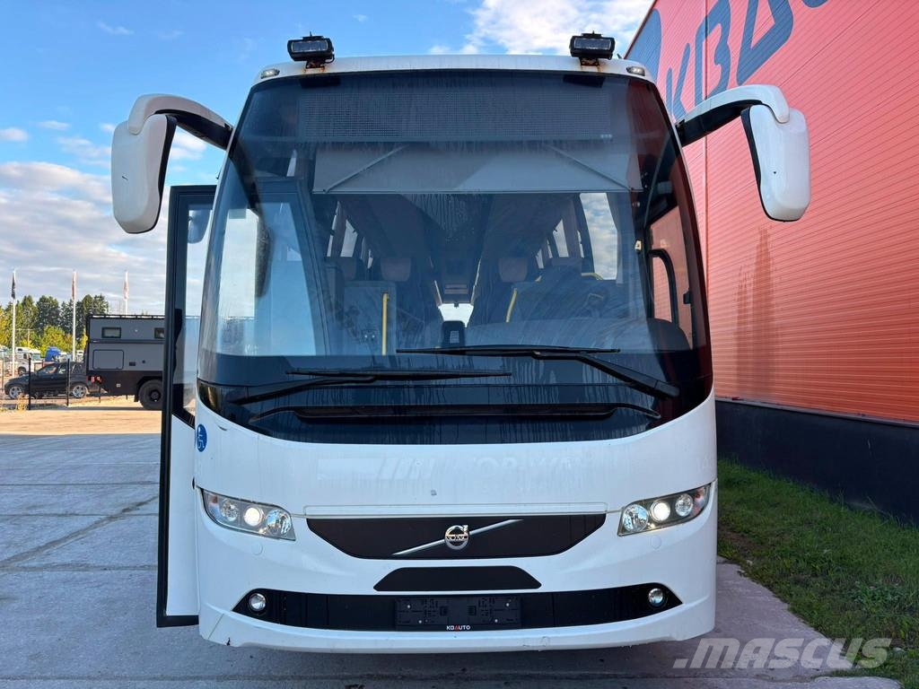Volvo B11R 9700H 6x2*4 53+1 SEATS / AC / AUXILIARY HEATI Turistbussar
