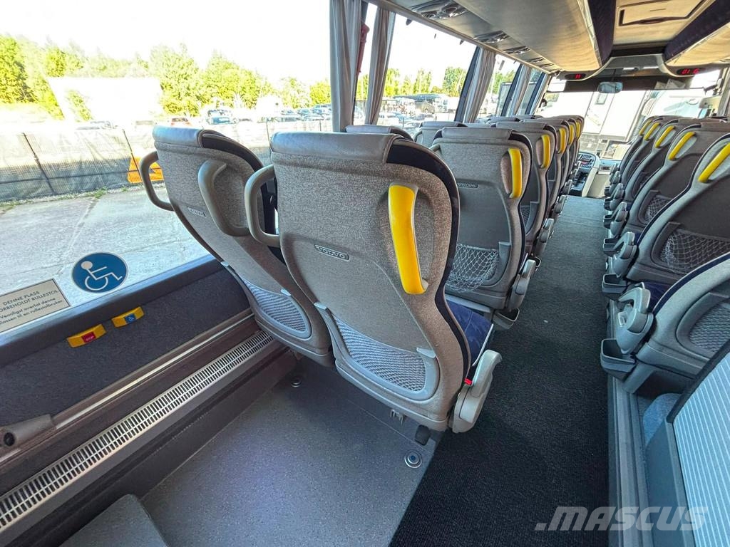 Volvo B11R 9700H 6x2*4 53+1 SEATS / AC / AUXILIARY HEATI Turistbussar
