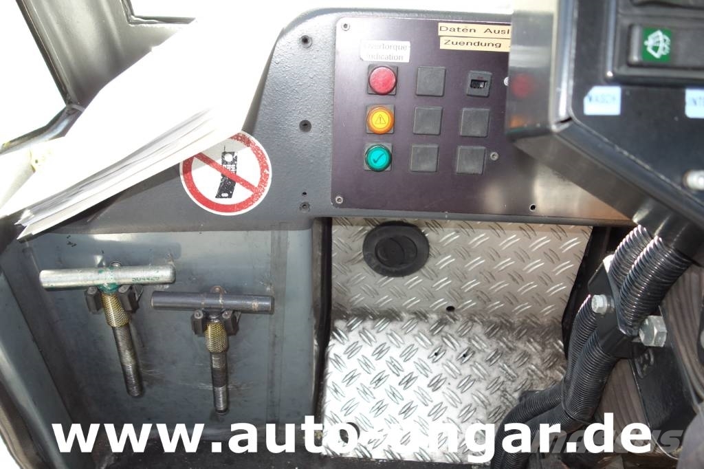GOLDHOFER AST-1 A500 Baujahr 1999 Push-Back towbarless Pushb Airport equipment