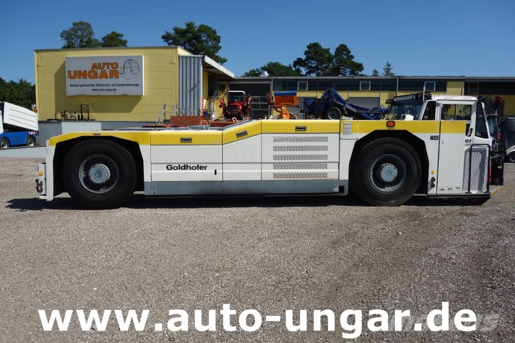 GOLDHOFER AST-1 A500 Baujahr 1999 Push-Back towbarless Pushb Airport equipment