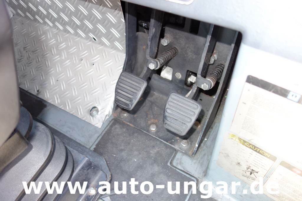 GOLDHOFER AST-1 A500 Baujahr 1999 Push-Back towbarless Pushb Airport equipment