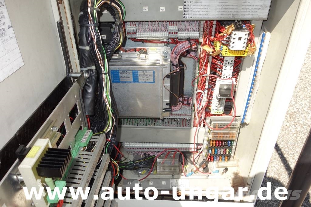 GOLDHOFER AST-1 A500 Baujahr 1999 Push-Back towbarless Pushb Airport equipment