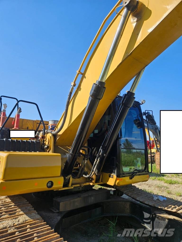 CAT 330 Lánctalpas kotrók