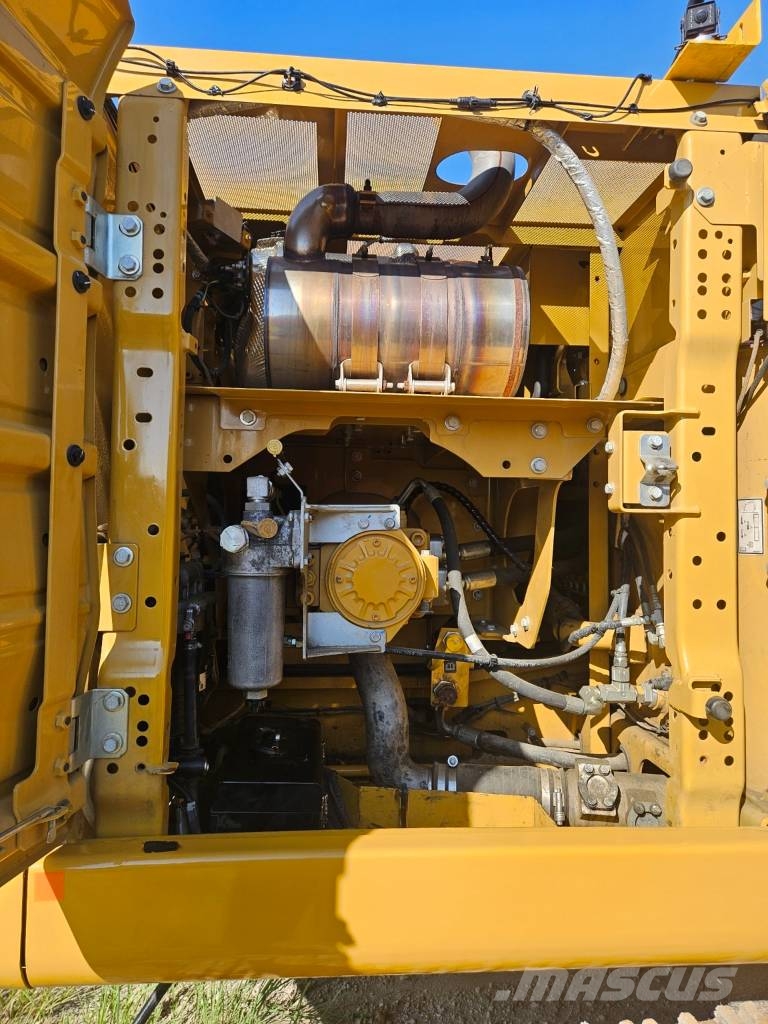 CAT 330 Lánctalpas kotrók