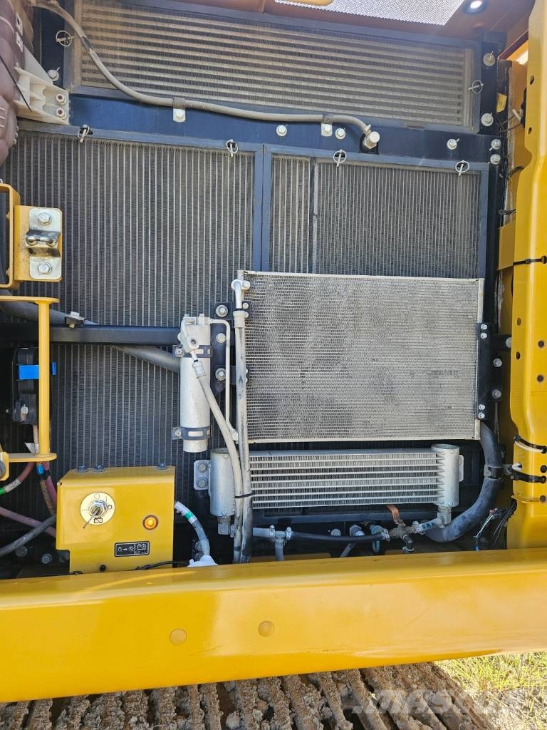CAT 330 Lánctalpas kotrók