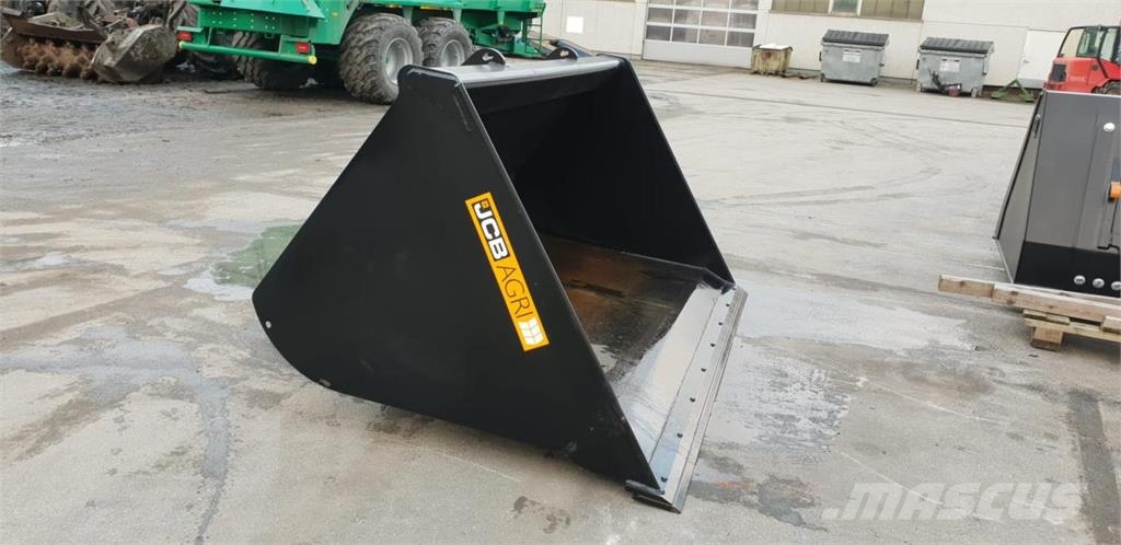LSB Leichtgutschaufel mit JCB Q-Fit Aufnahme Priključki za čelni nakladalec