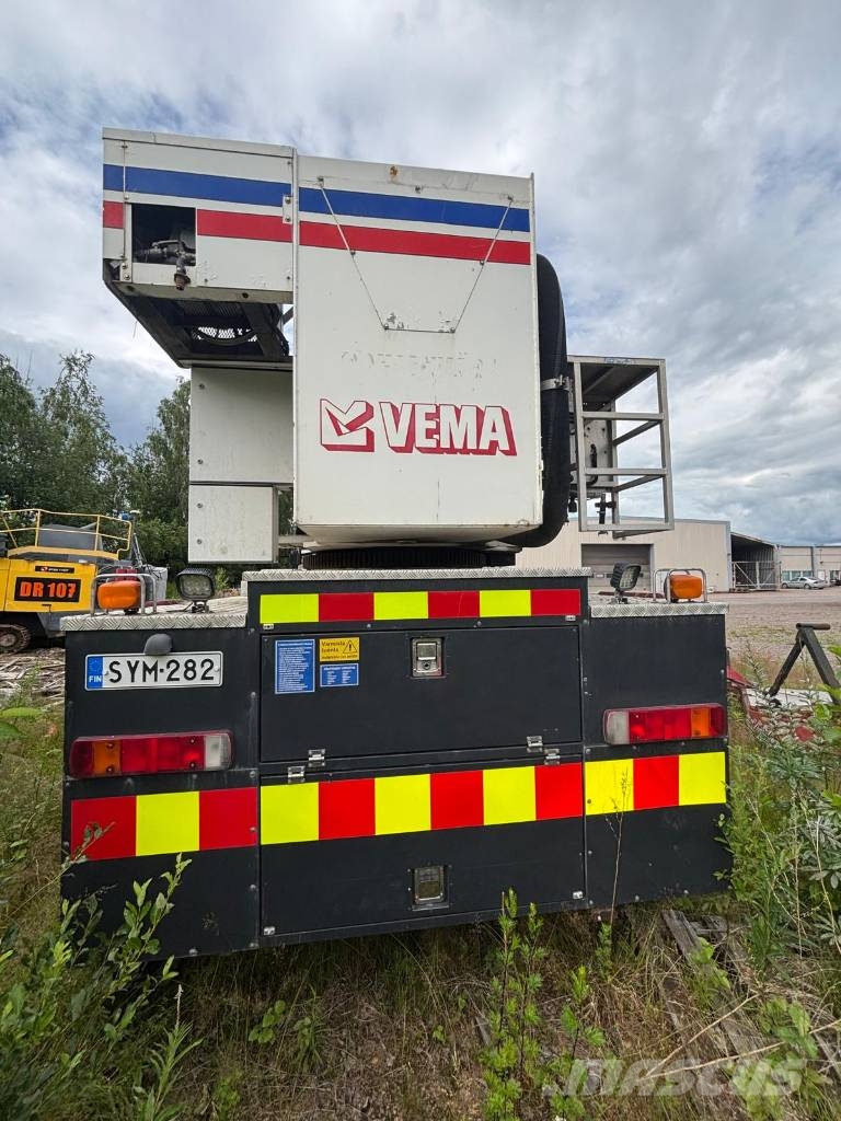 Scania 114 G Kraanaga veokid