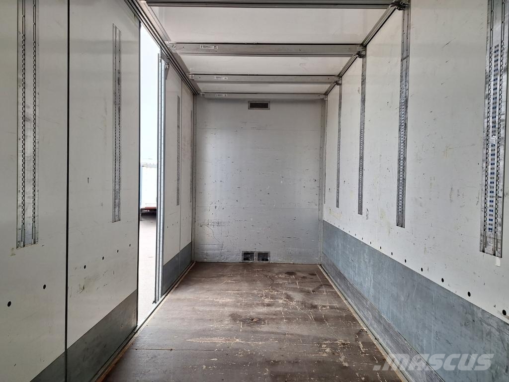 Volvo Vehicle Rigid 6x2-2 box full side opening 貨箱式卡車