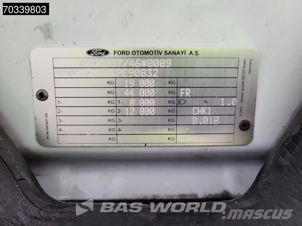 Ford F-Max 500 4X2 Retarder 2xTanks ACC Navi Standklima Camiones tractor