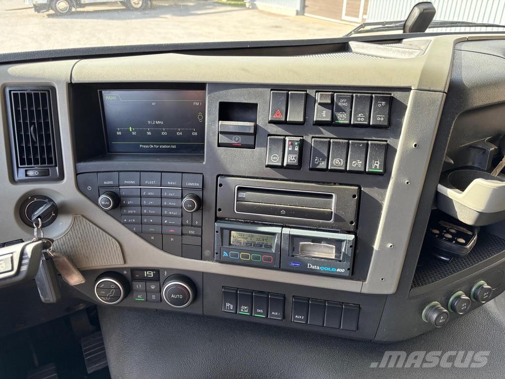 Volvo FM500 6X2*4 + RETARDER + CARRIER SUPRA 1250 Kølelastbiler