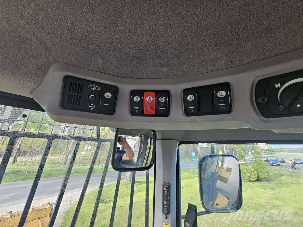 CAT 924K Pyöräkuormaajat