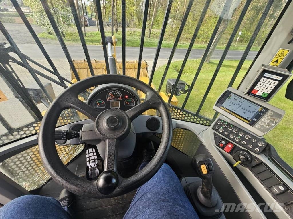 CAT 924K Pyöräkuormaajat