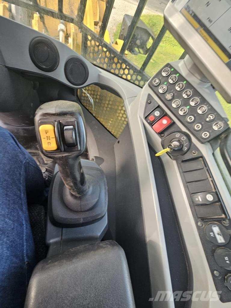 CAT 924K Pyöräkuormaajat