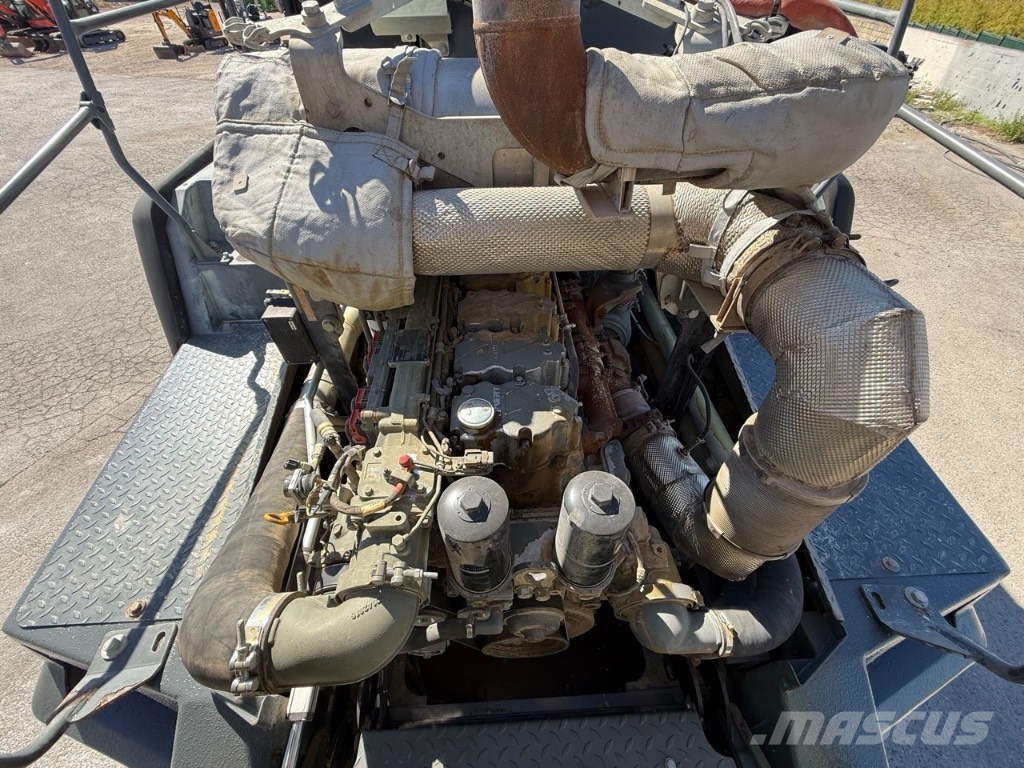 Liebherr L 566 Pyöräkuormaajat