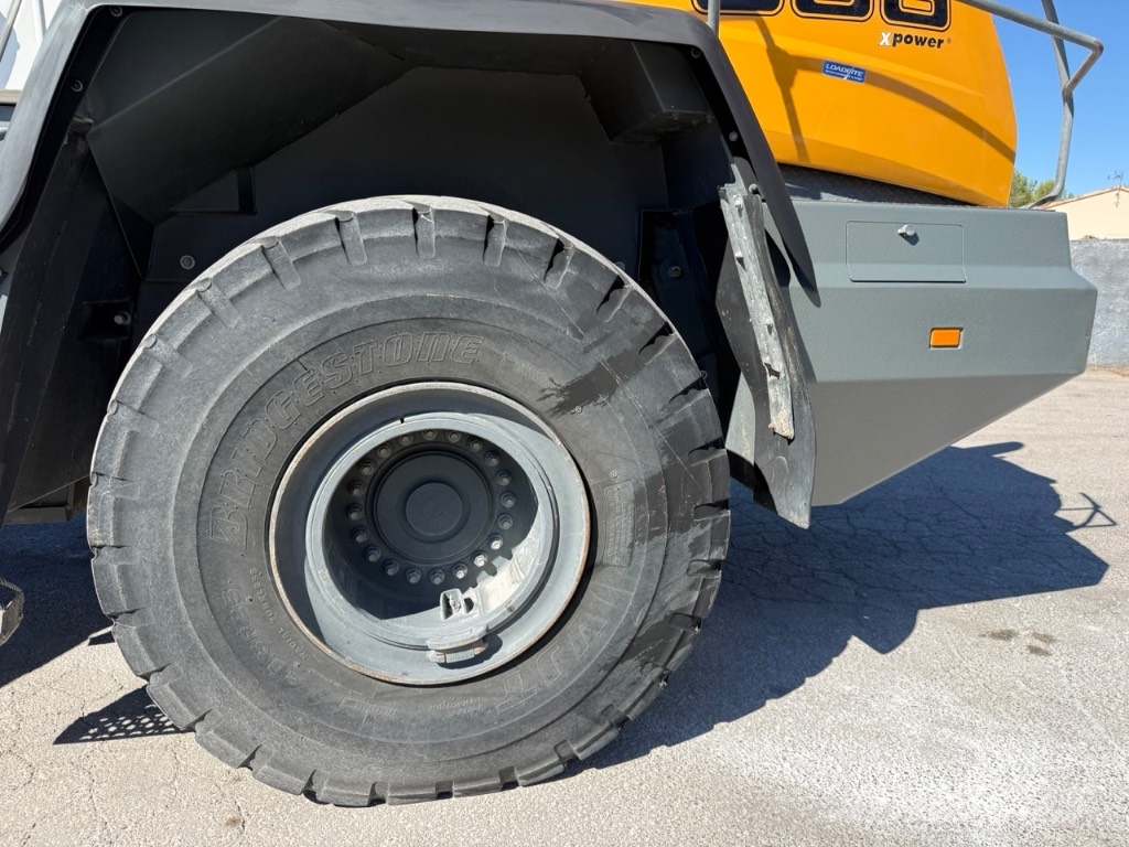 Liebherr L 566 Pyöräkuormaajat