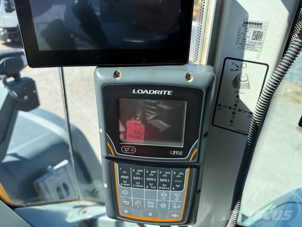 Liebherr L 566 Pyöräkuormaajat
