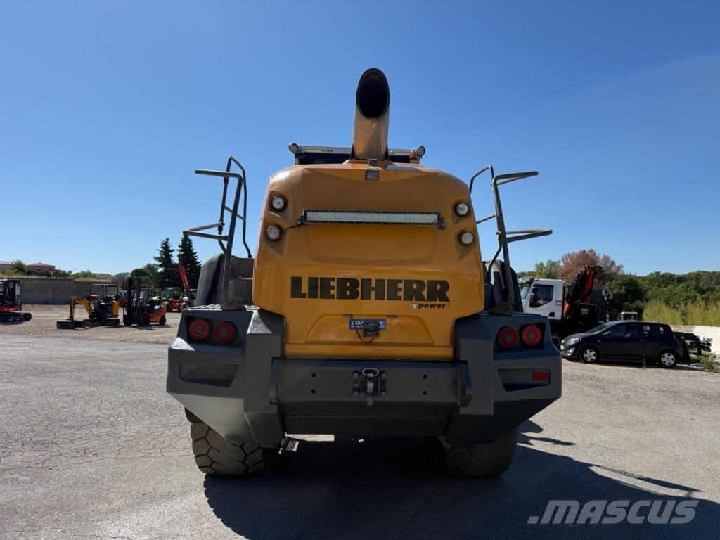 Liebherr L 566 Pyöräkuormaajat