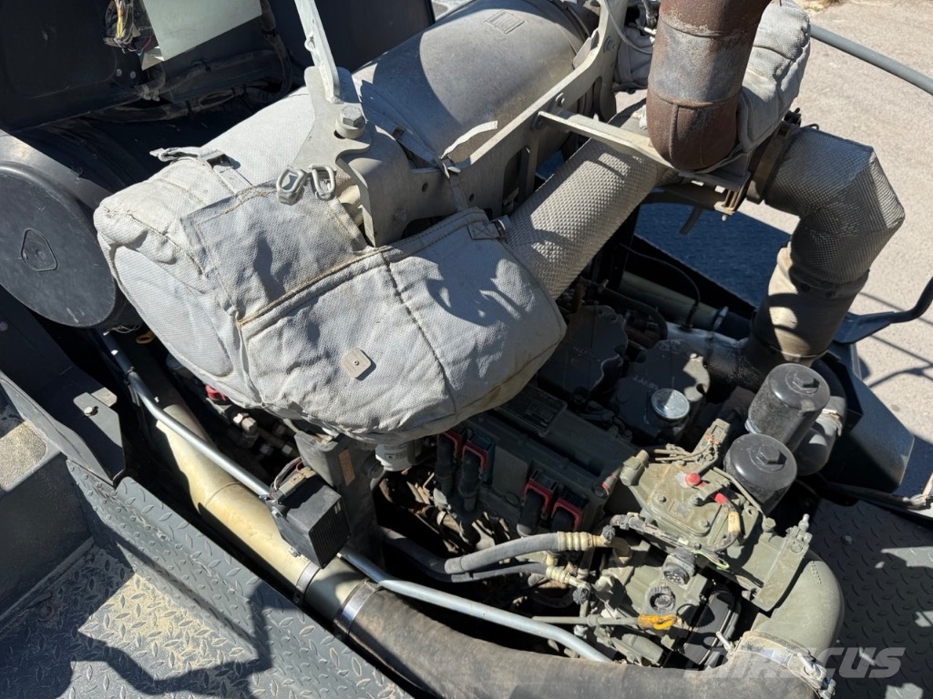 Liebherr L 566 Pyöräkuormaajat