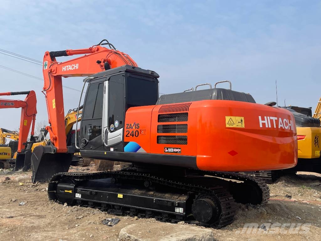Hitachi Zaxis 240 LC-3 حفارات زحافة