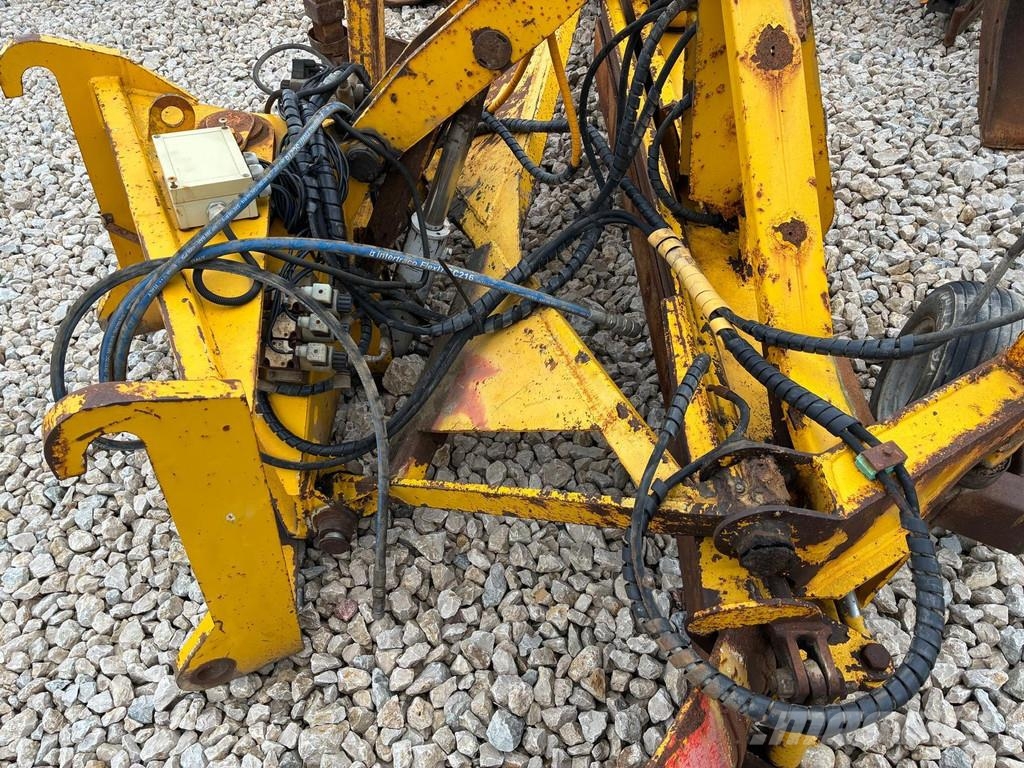 GRADER PLOW / BLADE Lumekoristusmasinad