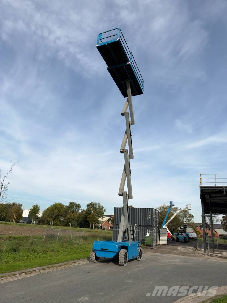 Holland Lift HL-160E20 Scheren-Arbeitsbühnen