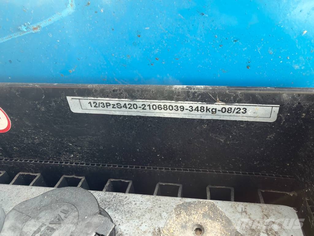 Holland Lift HL-160E20 Scheren-Arbeitsbühnen