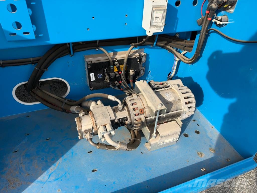Holland Lift HL-160E20 Scheren-Arbeitsbühnen