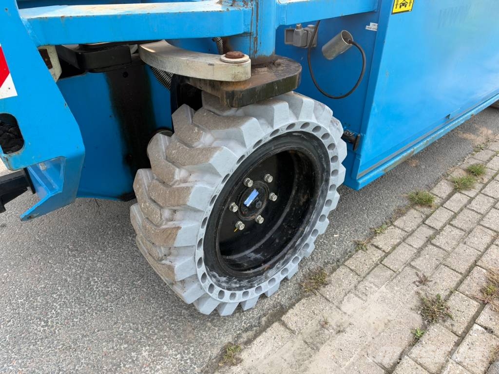 Holland Lift HL-160E20 Scheren-Arbeitsbühnen