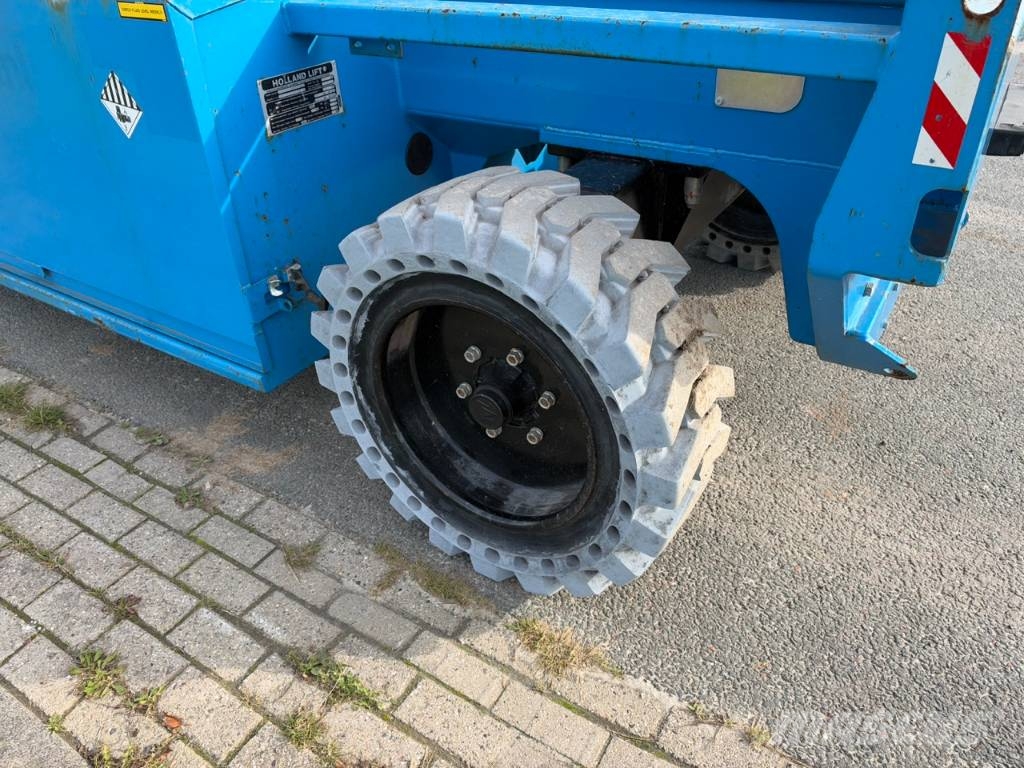 Holland Lift HL-160E20 Scheren-Arbeitsbühnen