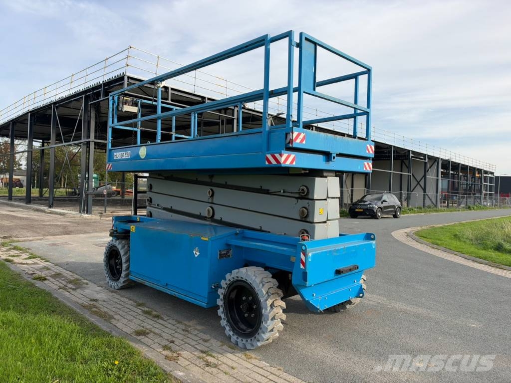 Holland Lift HL-160E20 Scheren-Arbeitsbühnen