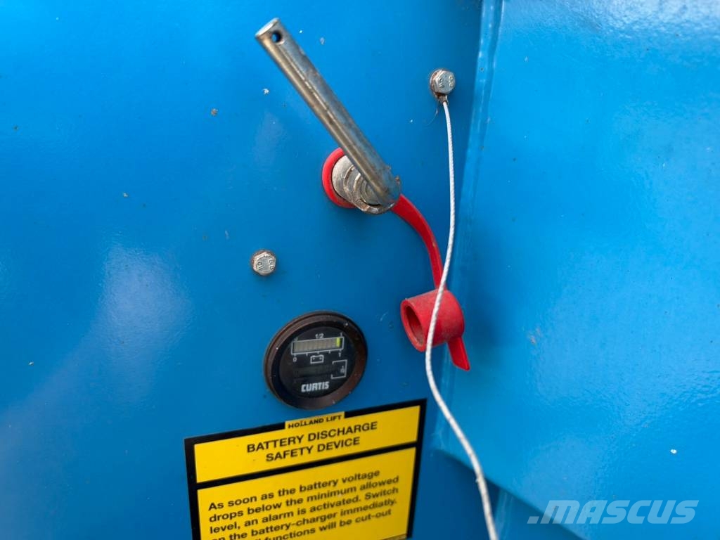 Holland Lift HL-160E20 Scheren-Arbeitsbühnen