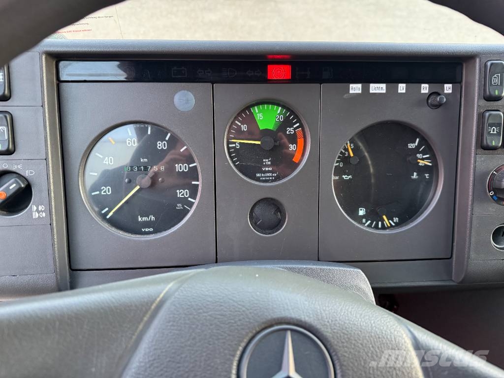 Mercedes-Benz 711 D Пожежні машини та устаткування