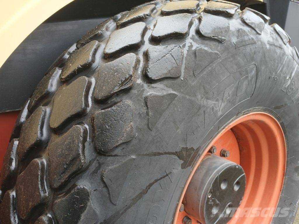 Dynapac CA 302 D 單輪滾壓機