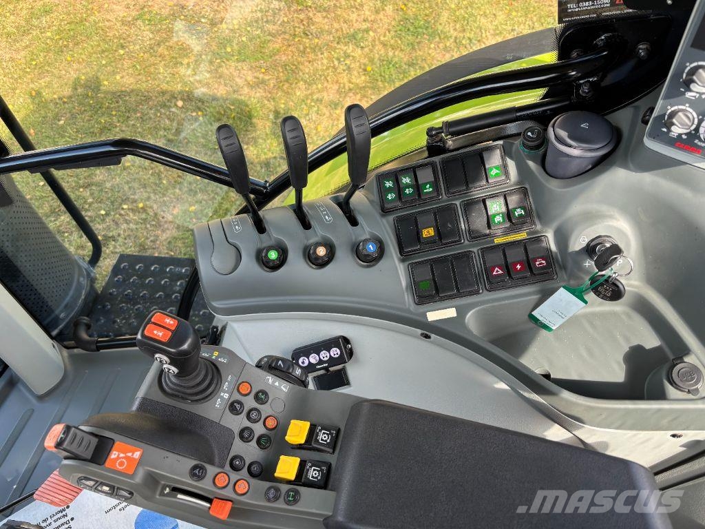 CLAAS Arion 650 CIS Traktorit