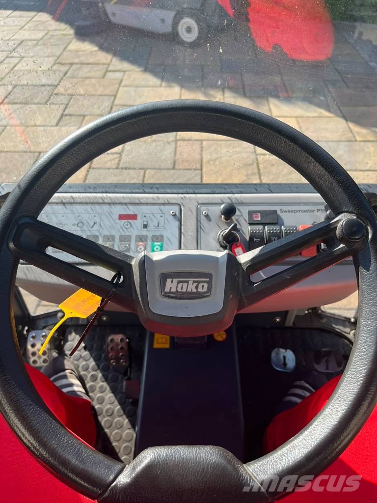 Hako Sweepmaster P1500 RH كناسات