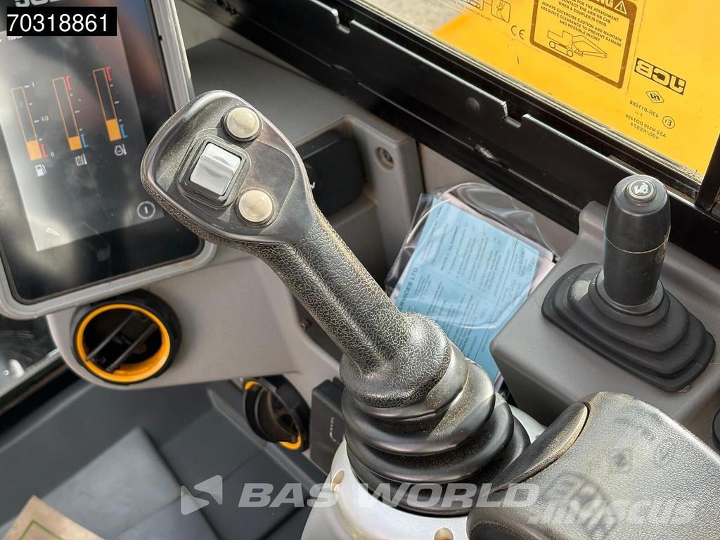 JCB 90Z-2 3 Buckets - A/C حفارات صغيرة أقل من 7 طن (حفارات صغيرة)