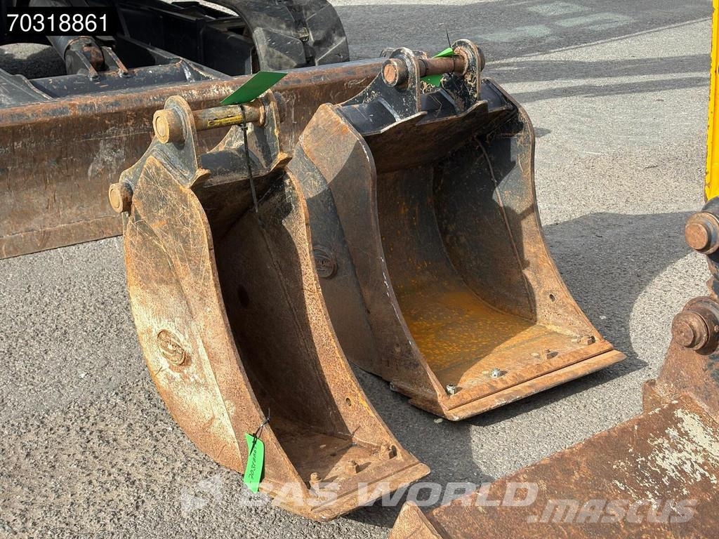 JCB 90Z-2 3 Buckets - A/C حفارات صغيرة أقل من 7 طن (حفارات صغيرة)