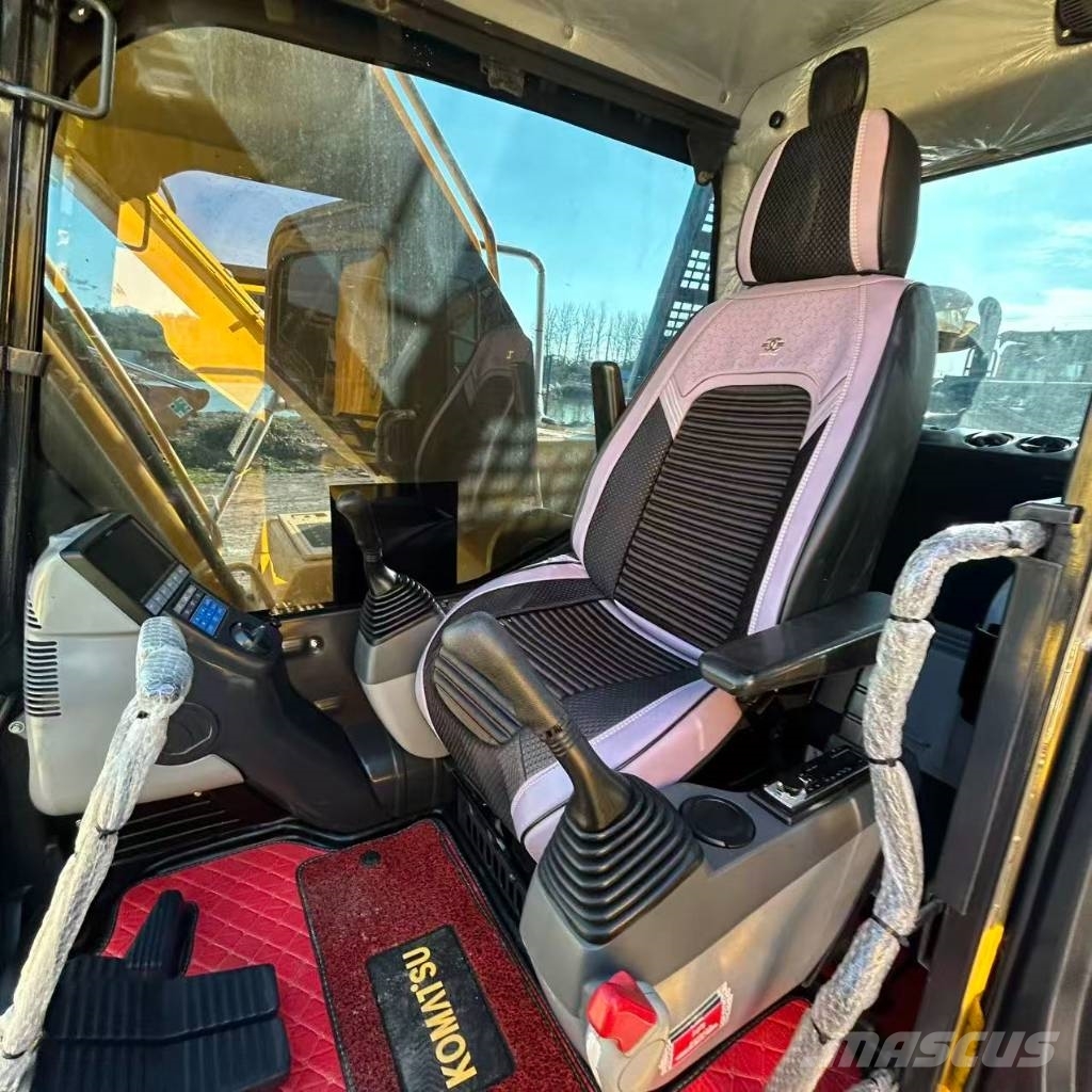 Komatsu PC 220-8 حفارات زحافة