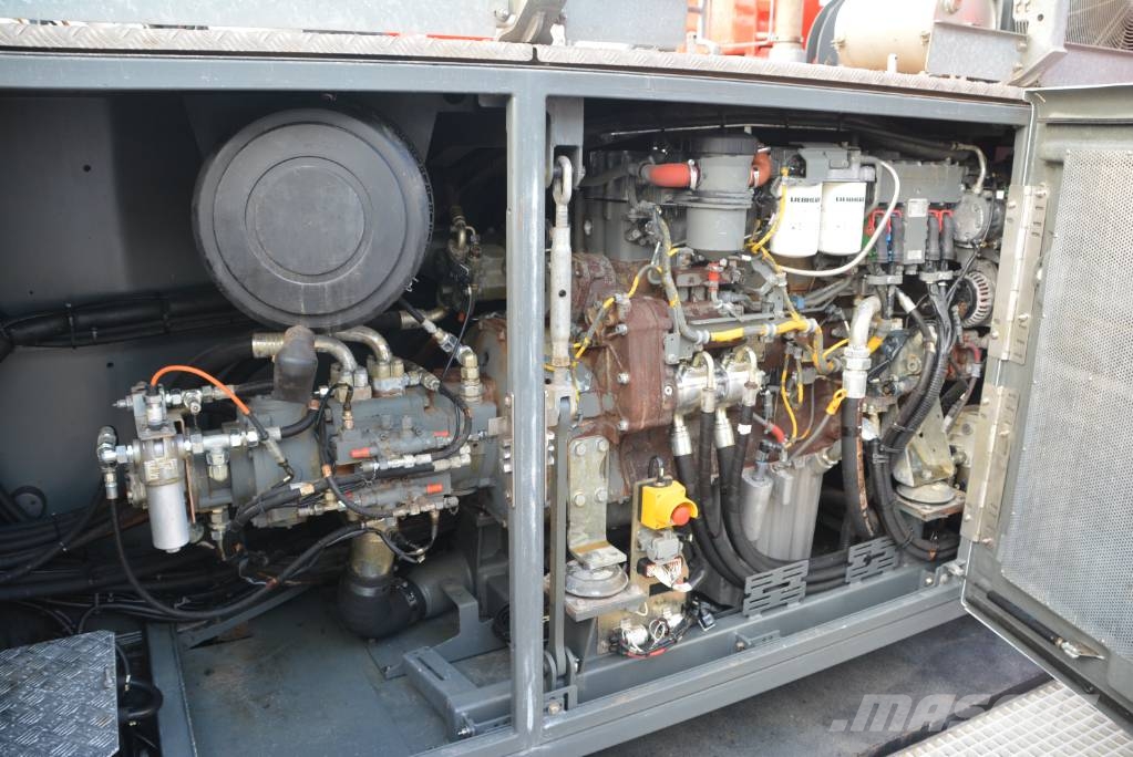 Liebherr LR 1250 트랙 크레인