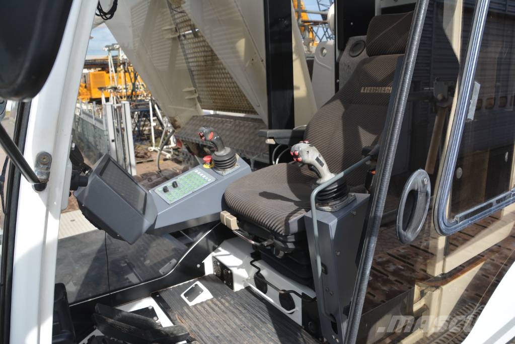 Liebherr LR 1250 트랙 크레인