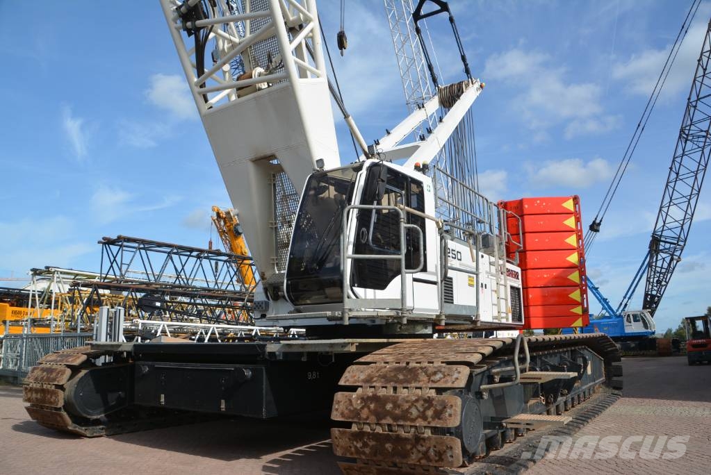 Liebherr LR 1250 트랙 크레인