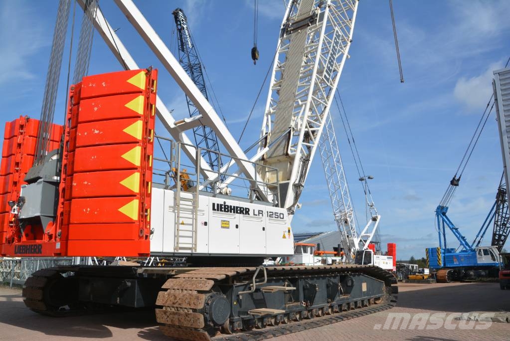Liebherr LR 1250 트랙 크레인