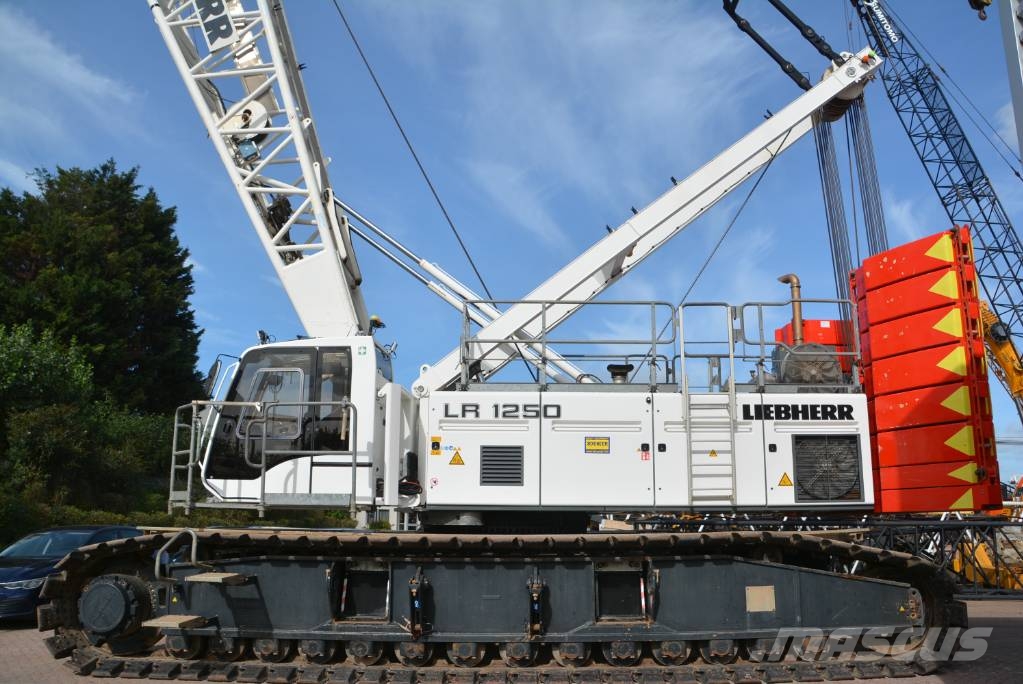 Liebherr LR 1250 트랙 크레인