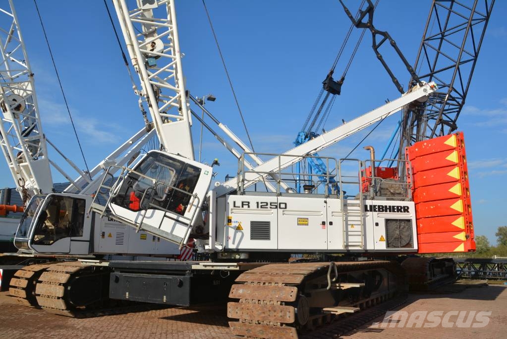 Liebherr LR 1250 트랙 크레인