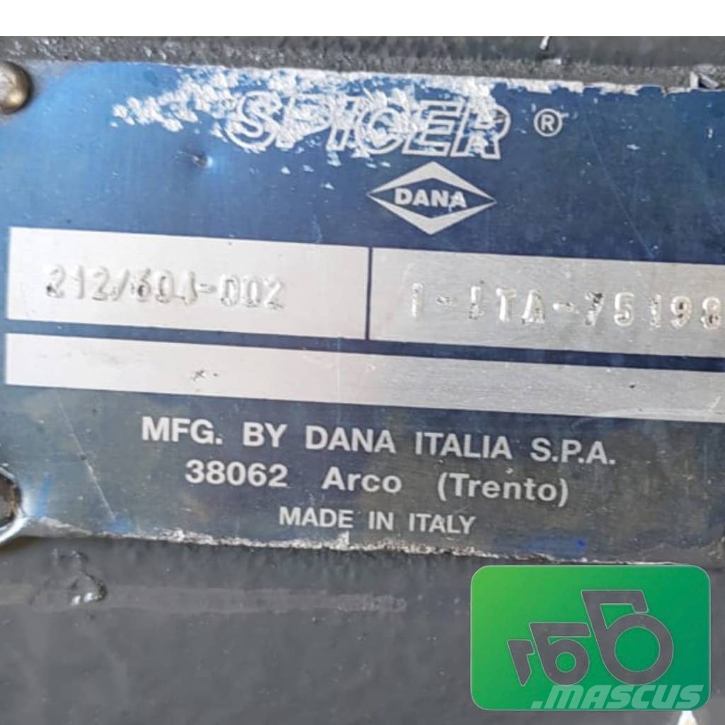 CLAAS Scorpion 7040 Dana Spicer Front Axle الشاسيه والتعليق
