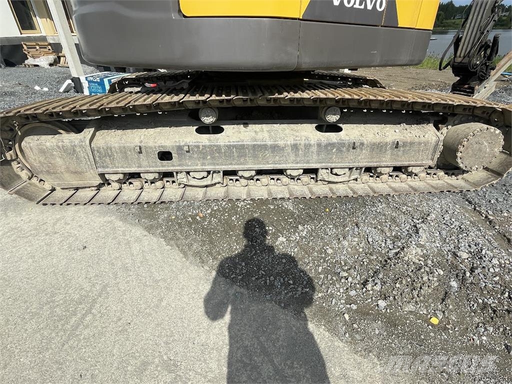 Volvo ECR235 EL Rupsgraafmachines